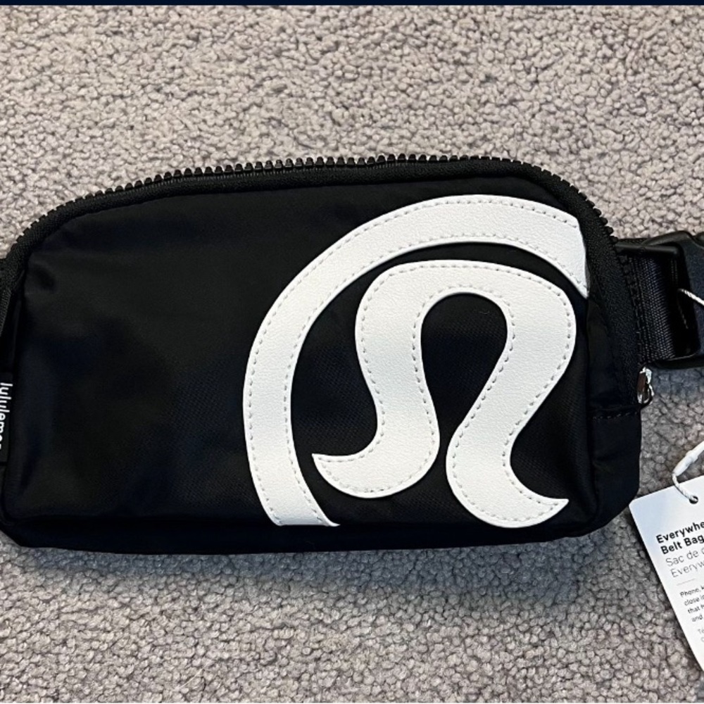 Lululemon crossbody bag